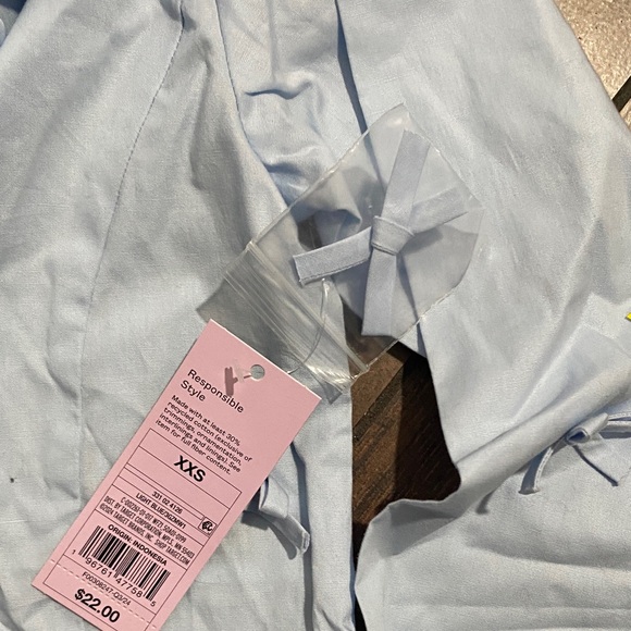 Wild Fable Light Blue Bow-Accent Crop Top - Picture 3 of 4